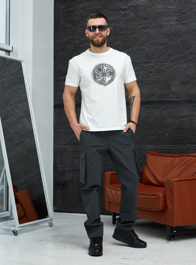 Чоловіча футболка ЩИТ ПЕРУНА (чорний на білому)